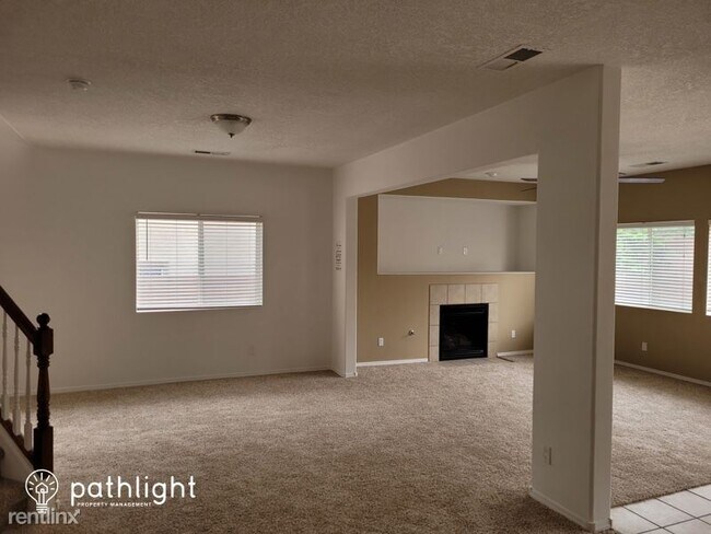 Building Photo - 5 br, 3.5 bath House - 7124 Cuchillo Road ...