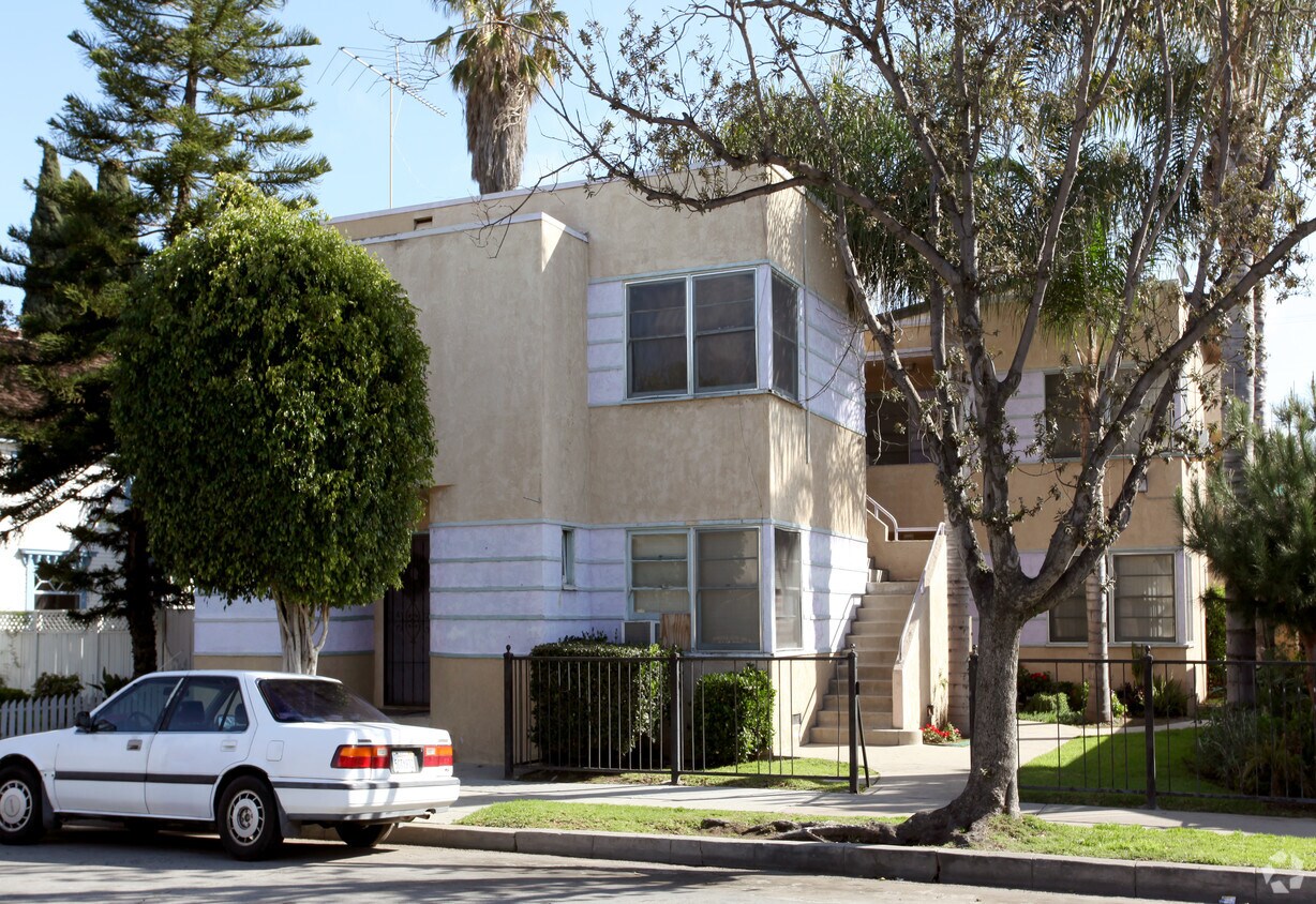 Building Photo - 916-926 Chestnut Ave
