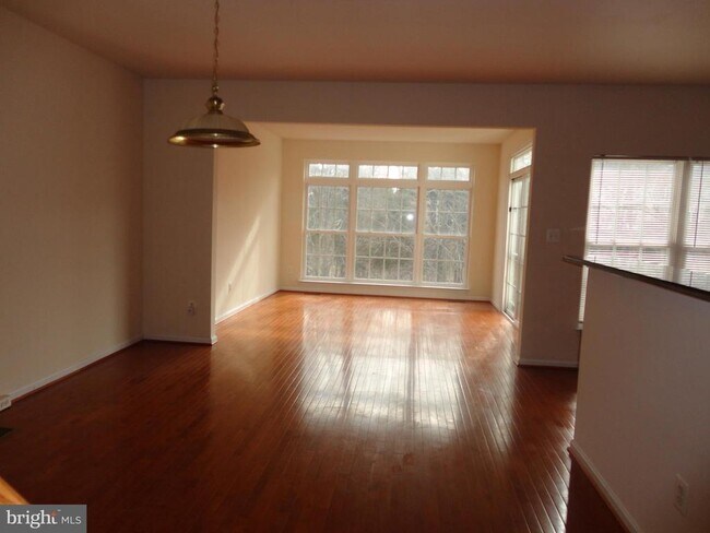 Foto del edificio - 24656 Kings Canyon Square