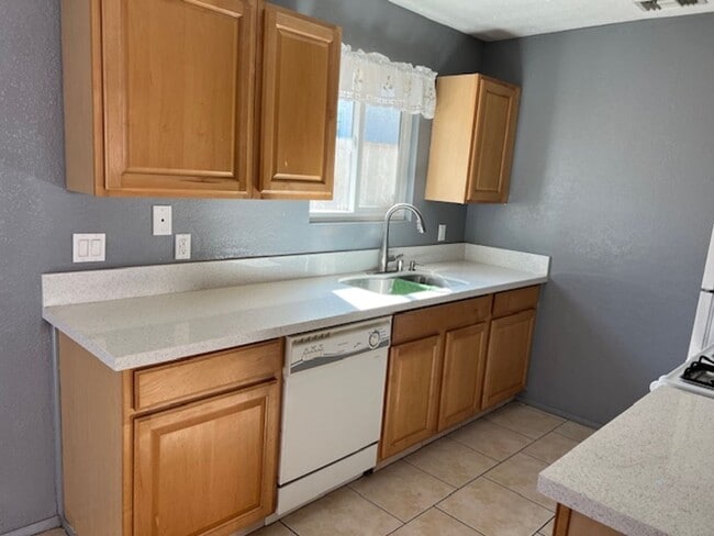 Building Photo - Duplex in La Quinta Cove