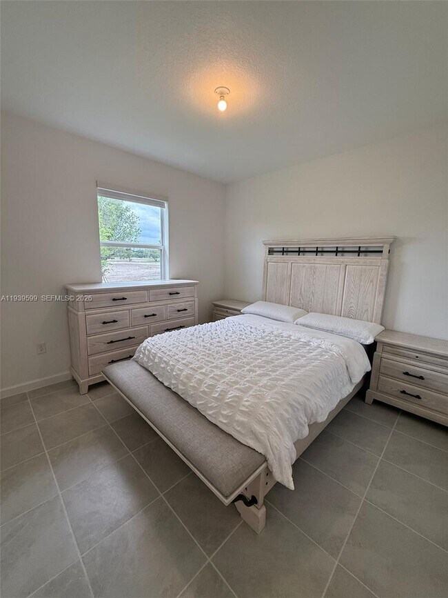 Foto del edificio - 2832 SE 23rd Ave