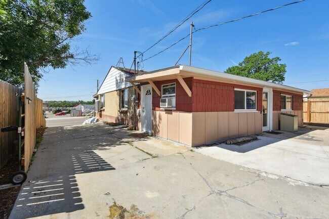 Foto del edificio - 3035 W 64th Ave