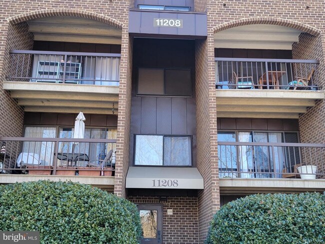 Foto del edificio - 11208 Chestnut Grove Square