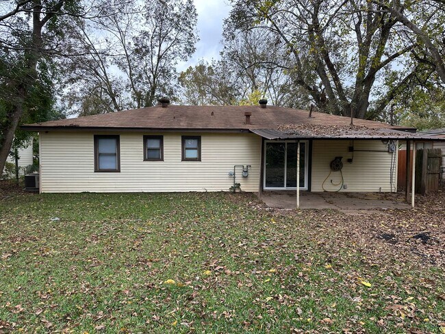 Building Photo - South Bossier!