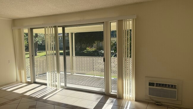 Building Photo - 76 Calle Aragon