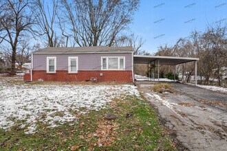 Building Photo - 13508 Silver Ln