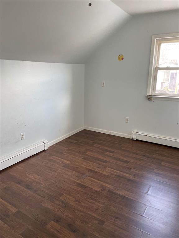 Building Photo - 2555 E 28th St