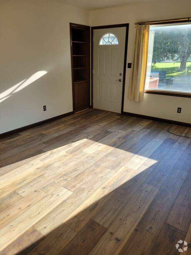 Apartments For Rent in Kiester, MN with Yard 1 Rentals