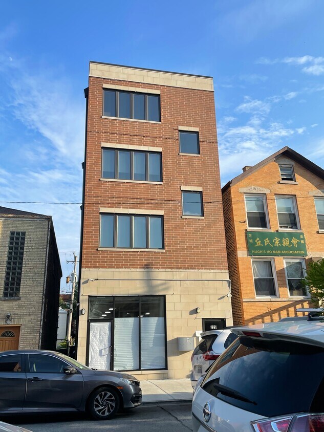 Building Photo - 229 W 22nd Pl