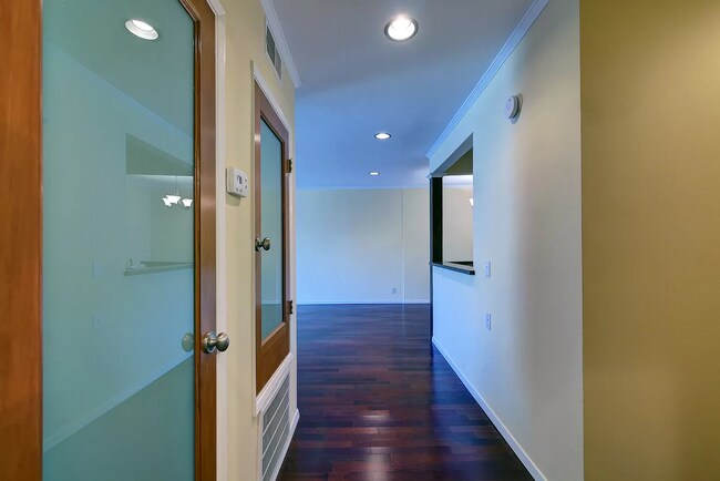 Building Photo - 1745 Camino Palmero St