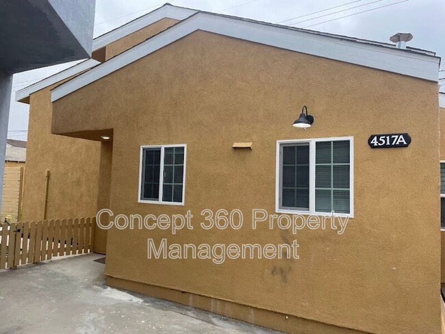 Building Photo - 4517 E Lavante St