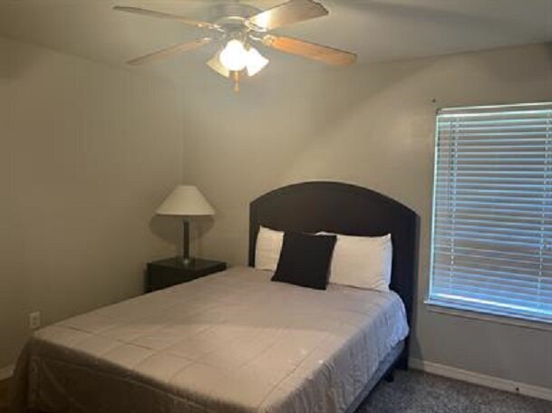 Building Photo - TDY / SNOW Birds Welcome-Fully Furnished