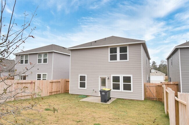 Foto del edificio - 15291 Abella Dr