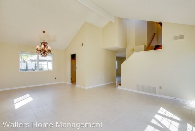 Building Photo - 3 br, 2.5 bath House - 13975 Chicarita Creek