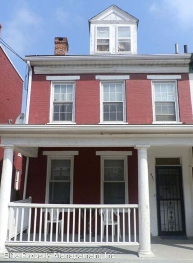 Primary Photo - 4 br, 1 bath House - 441 E. Prospect St.
