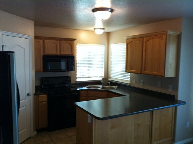 Kitchen - 3488 W Harvest Cv