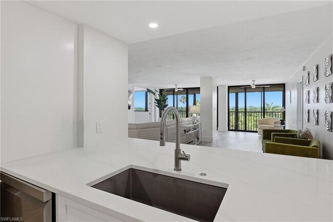 Building Photo - 5601 Turtle Bay Dr