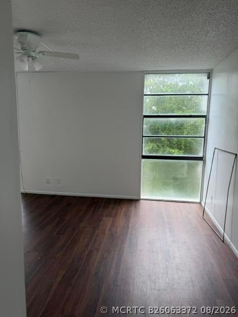 Foto del edificio - 3475 N Country Club Dr