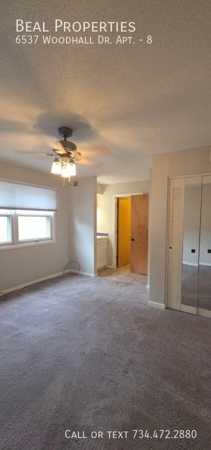 Foto del edificio - 6537 Woodhall Dr