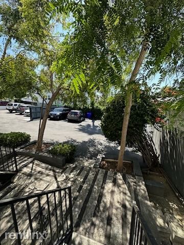 Foto del edificio - 1 br, 1 bath 4plex - 2581-85 University Av...