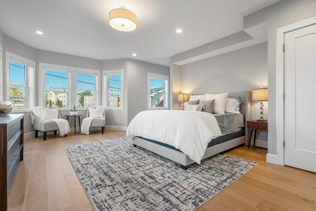 Building Photo - 50 Robey St