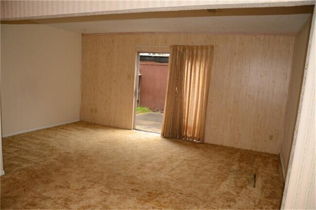 Building Photo - 2 BEDROOM 2.5 BATH TOWNHOME IN HUMBLE