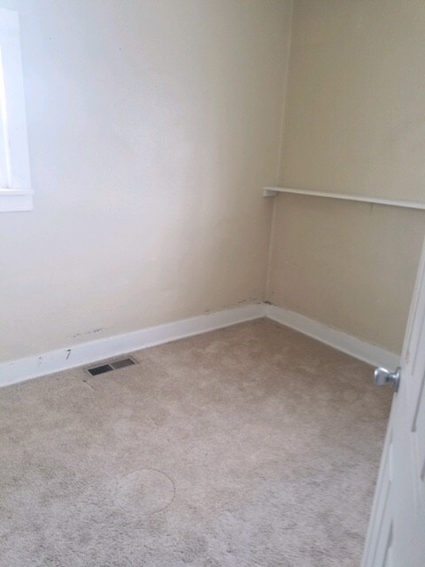 Foto del edificio - 1103 W 29th St