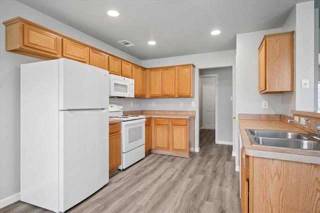 Foto del edificio - 1012 Rio Verde Dr