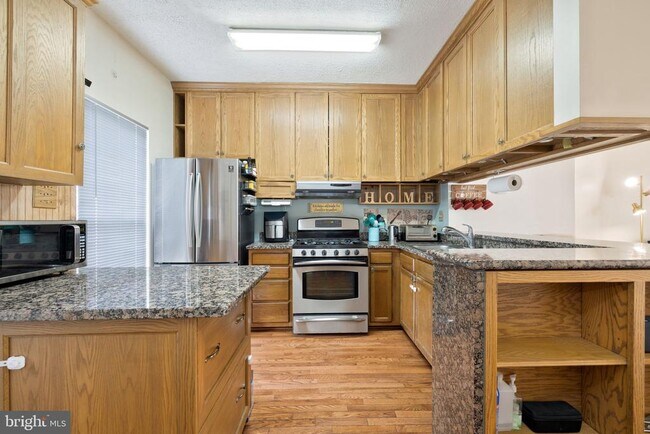 Foto del edificio - 7248 Stover Dr