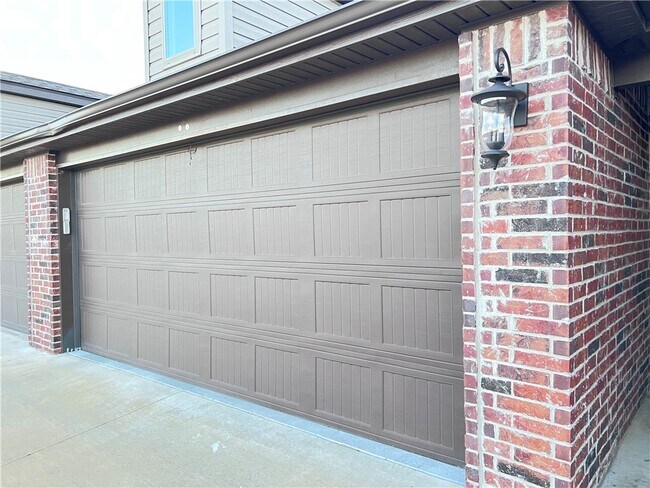 Foto del edificio - 431 Red Robin St