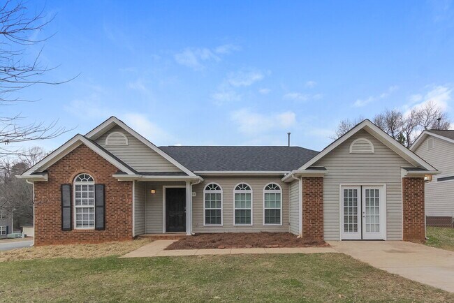 Building Photo - 7218 Kavan Hunter Dr
