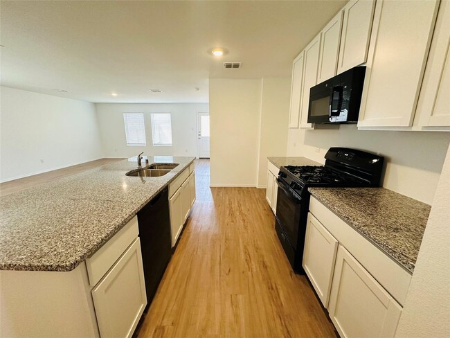 Foto del edificio - NWISD 4/2/2 Move-In Ready 2-1-26