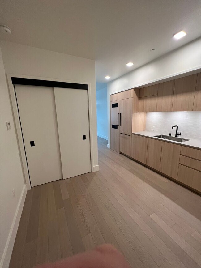Foto del edificio - DOGPATCH MODERN LUXURY Jr 1BR 1BA CONDO, R...