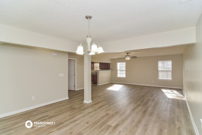 Building Photo - 110 Carillo Ln