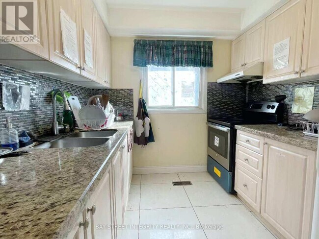 Photo du bâtiment - 7 Fundy Bay Blvd