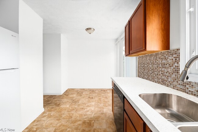 Foto del edificio - Newly Renovated Home in North Canton