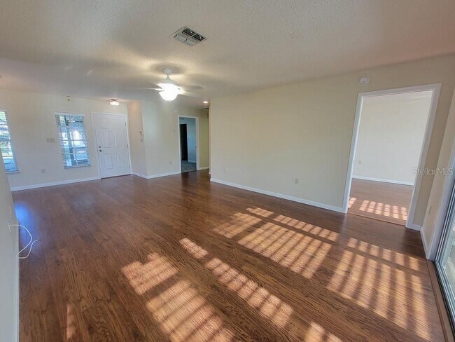 Building Photo - 4831 Grist Mill Cir