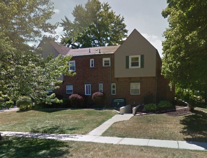 524 E Broadway St Unit Apt 6, Mount Pleasant, MI 48858 Apartment for