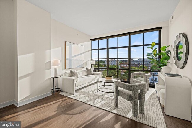 Foto del edificio - 2030 8th St NW