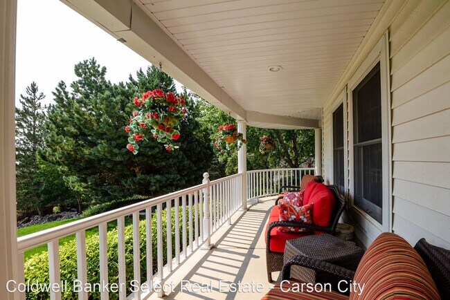 Foto del edificio - 4 br, 3.5 bath House - 1844 Wellington West