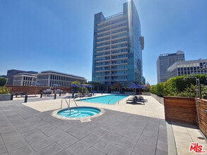 Building Photo - 3785 Wilshire Blvd