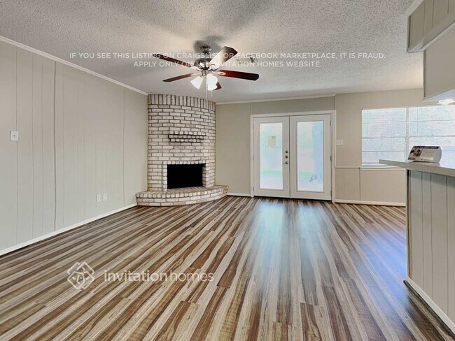 Foto del edificio - 8322 Autumn Willow Dr