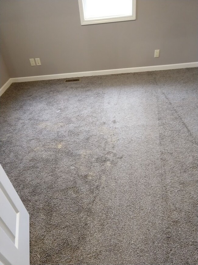 Large Master Bedroom - 308 3rd Ave