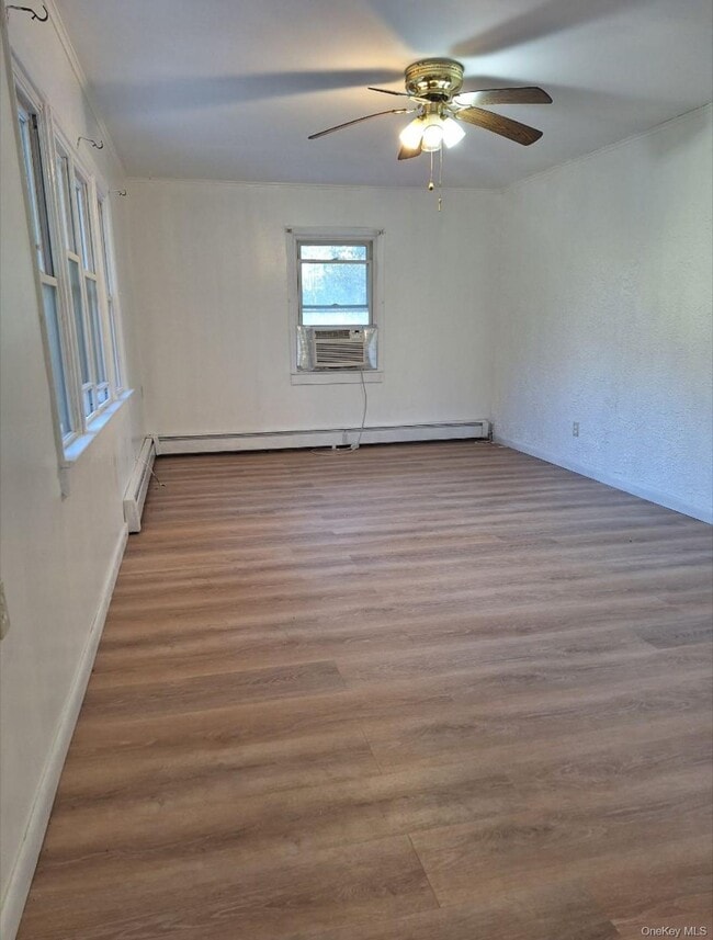 Building Photo - 652 NY-211