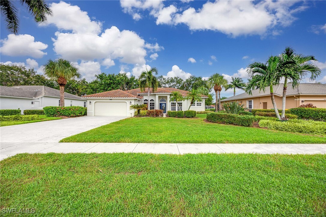 Foto principal - 8900 Lely Island Cir