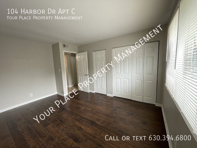 Building Photo - 104 Harbor Dr