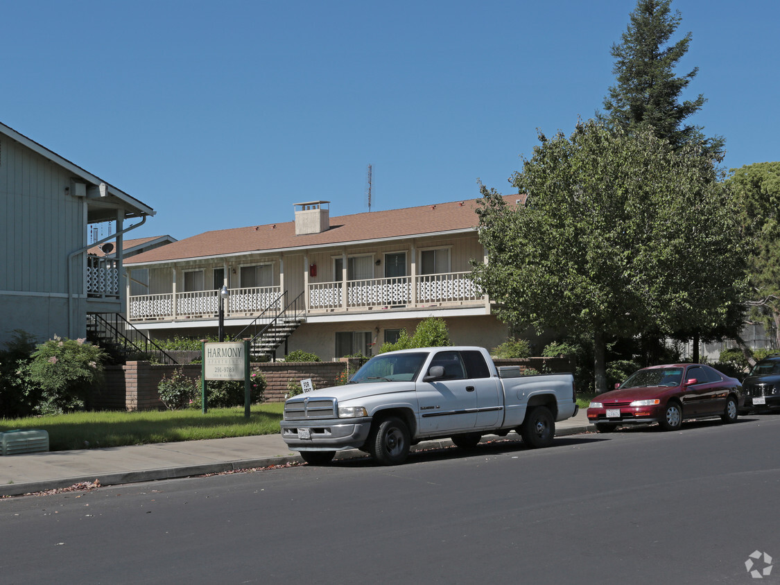 Primary Photo - Harmony Apartments