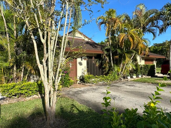 Foto del edificio - 22716 Vistawood Way