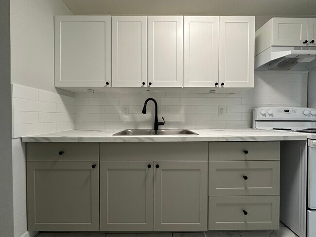 Photo du bâtiment - 4 Front St E