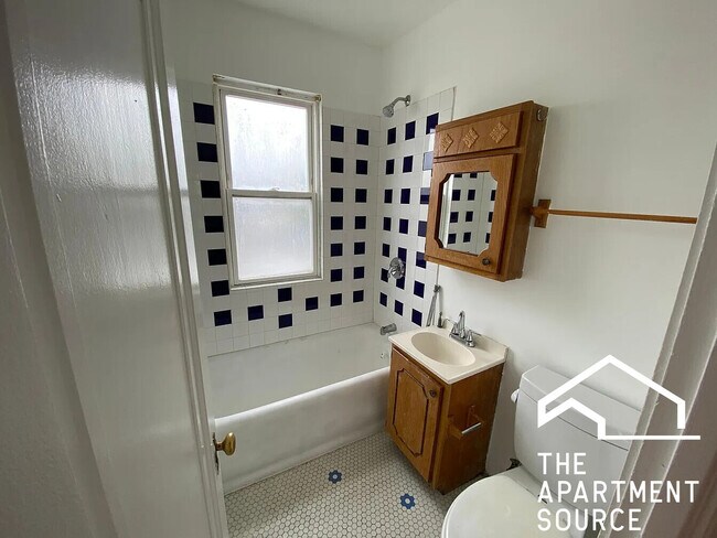 Building Photo - 5216 W Crystal St